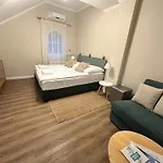 Délceg Réce Minihotel Bed & Breakfast