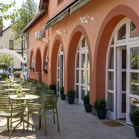 Delceg Rece Minihotel Bed & Breakfast Balatonkenese