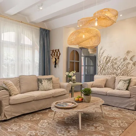 Delceg Rece Minihotel 巴拉腾肯尼斯