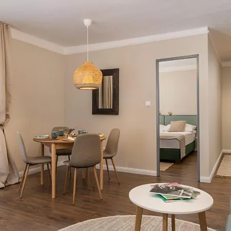 Delceg Rece Minihotel B&B 4*