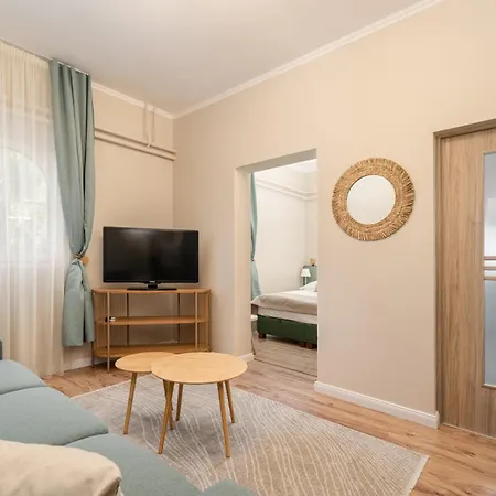 Delceg Rece Minihotel B&B 4*