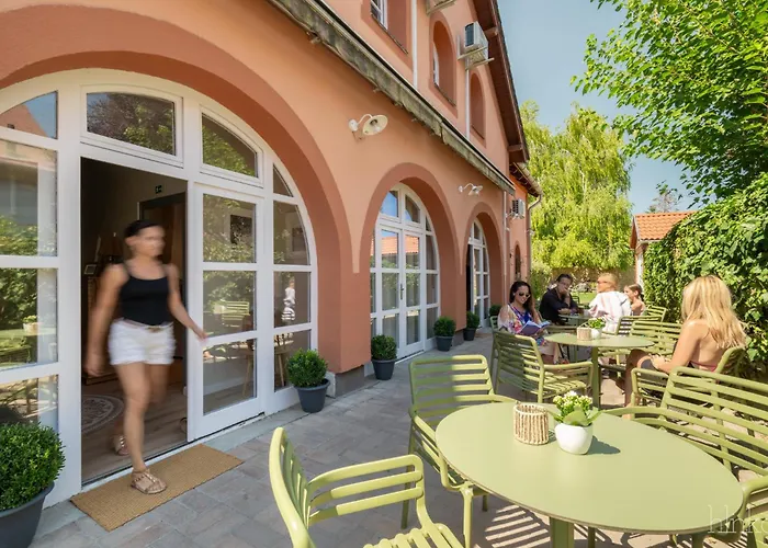 Delceg Rece Minihotel 4* Balatonkenese