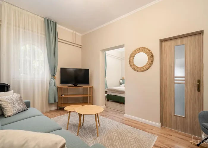 Delceg Rece Minihotel Bed & Breakfast 4*