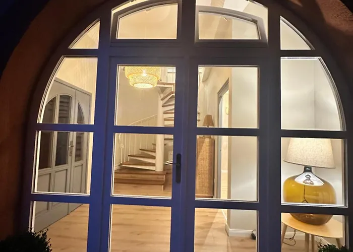 Delceg Rece Minihotel Bed & Breakfast 4*